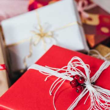 The Gift of Giving at Christmas